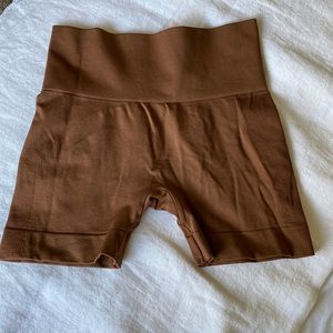 Set Active Biker Shorts